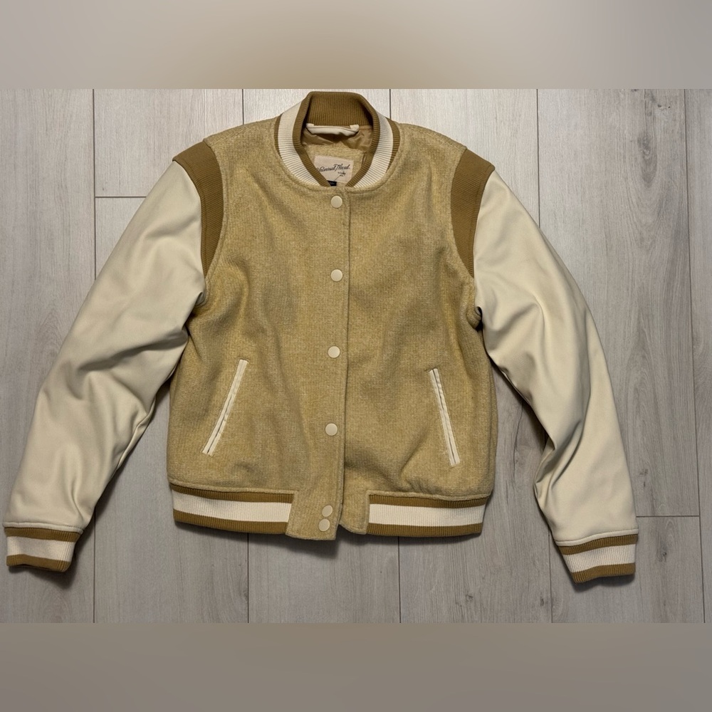 Universal Thread Women’s Snap Button Faux Leather… - image 3